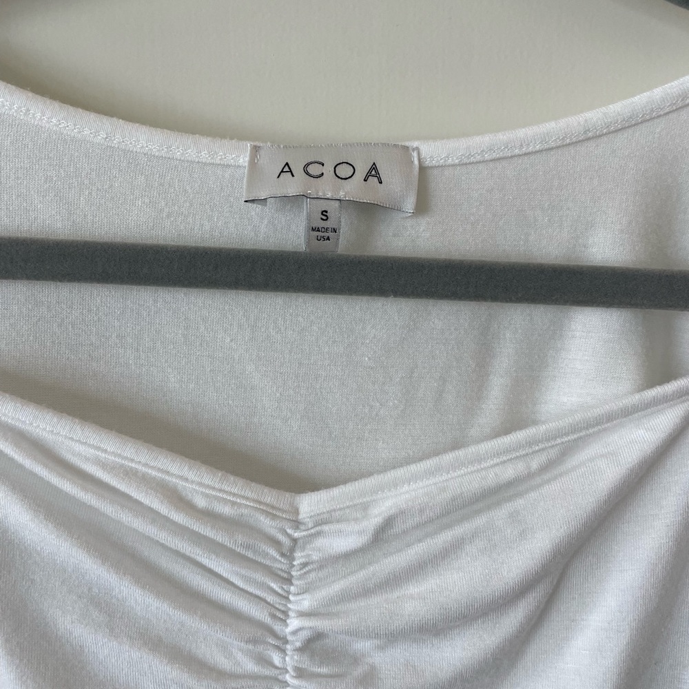 White top - Picture 2 of 2